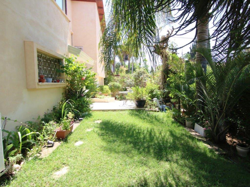 House in Tel Hashomer